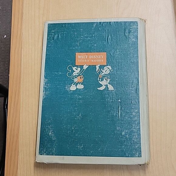 3 Disney plush toys and 1939 School Days in Disney Villegas book - Picture 7 of 10